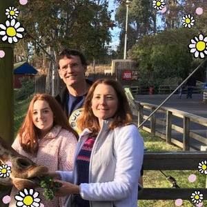 Meet your Posher, Laurie